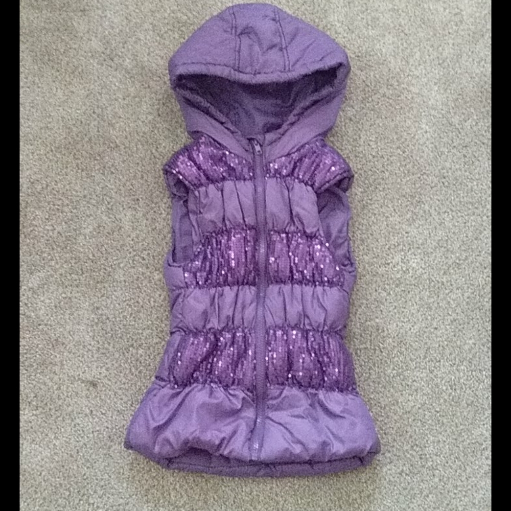 Kids purple sleeveless vest. Size Small